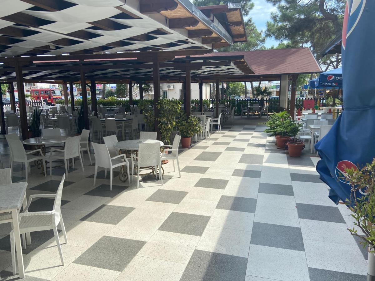 Center Park Hotel Velipojë Екстериор снимка