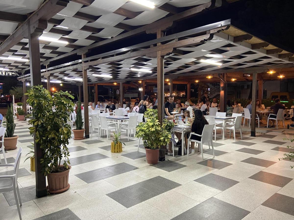 Center Park Hotel Velipojë Екстериор снимка