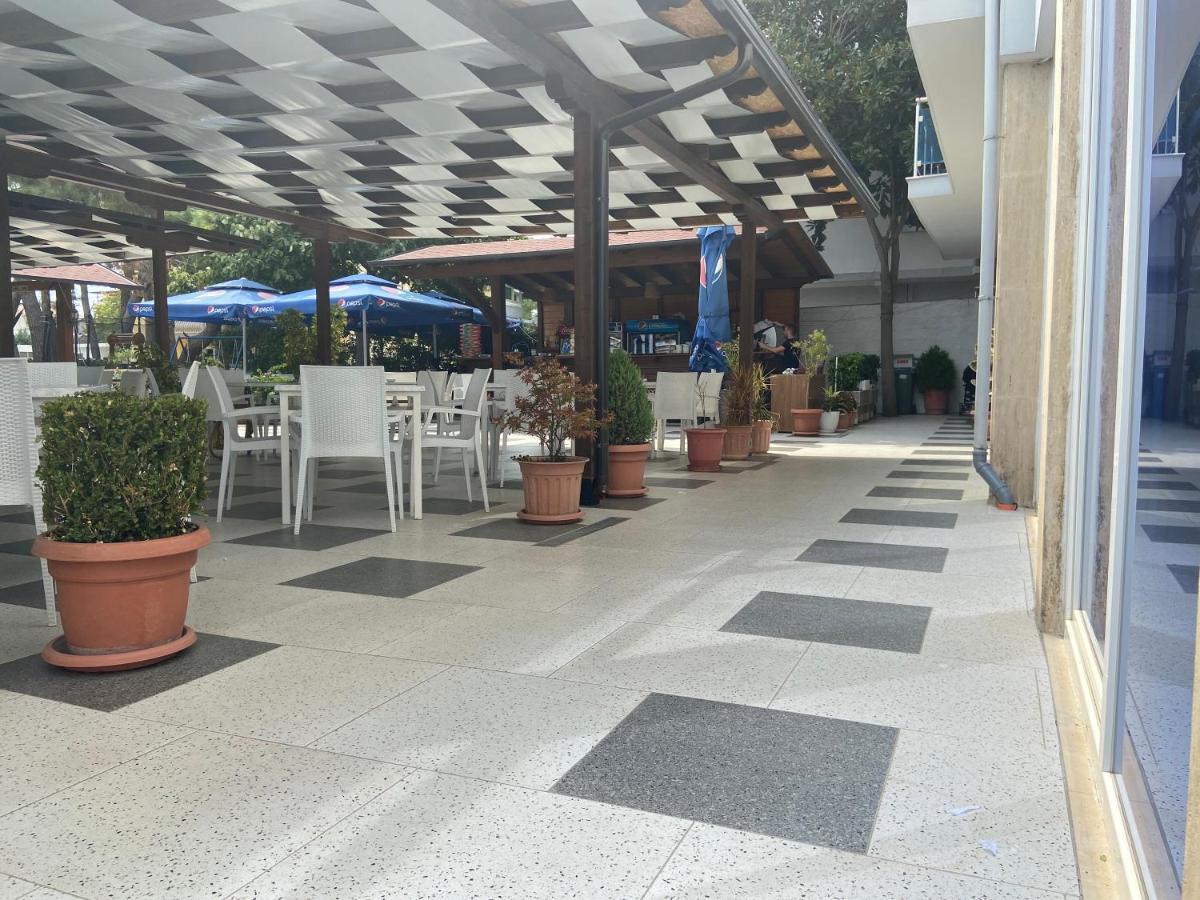 Center Park Hotel Velipojë Екстериор снимка