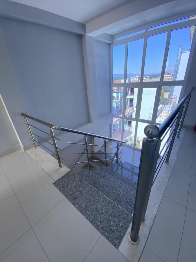 Center Park Hotel Velipojë Екстериор снимка