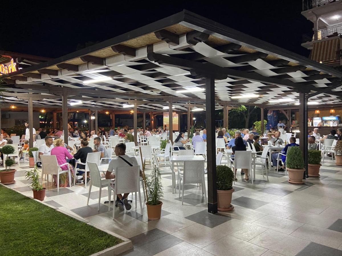 Center Park Hotel Velipojë Екстериор снимка