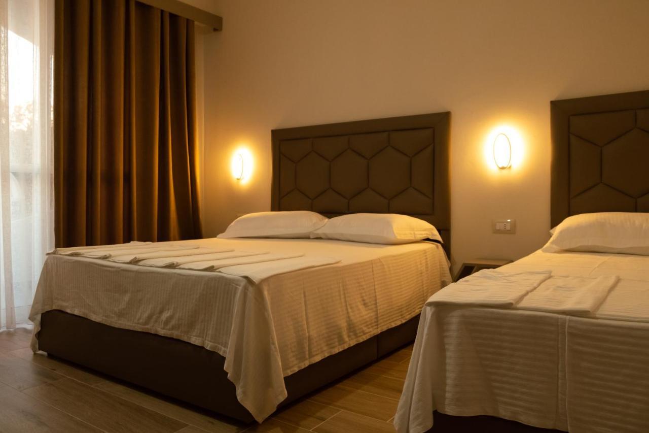 Center Park Hotel Velipojë Екстериор снимка